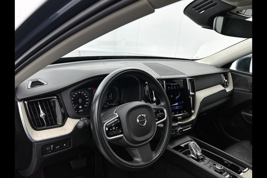 Volvo XC60 2.0 T6 250KW AWD hybrid Inscription / Panoramadak / Trekhaak / Leder lux./Stuur-Stoelverw / Pdc+camera / Audio & Park Ass./ Lighting / Apk 06-2027