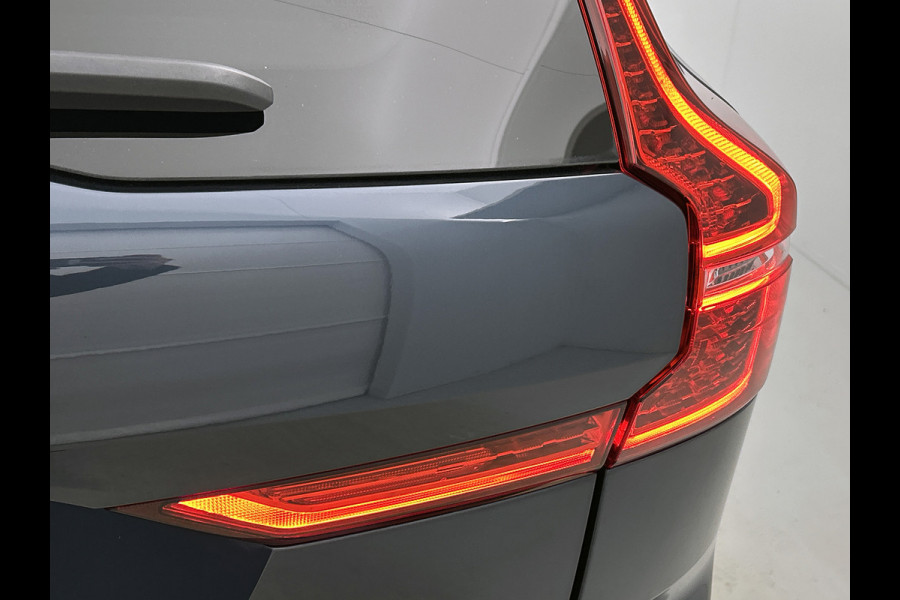 Volvo XC60 2.0 T6 250KW AWD hybrid Inscription / Panoramadak / Trekhaak / Leder lux./Stuur-Stoelverw / Pdc+camera / Audio & Park Ass./ Lighting / Apk 06-2027