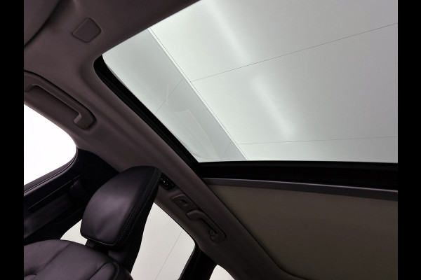 Volvo XC60 2.0 T6 250KW AWD hybrid Inscription / Panoramadak / Trekhaak / Leder lux./Stuur-Stoelverw / Pdc+camera / Audio & Park Ass./ Lighting / Apk 06-2027