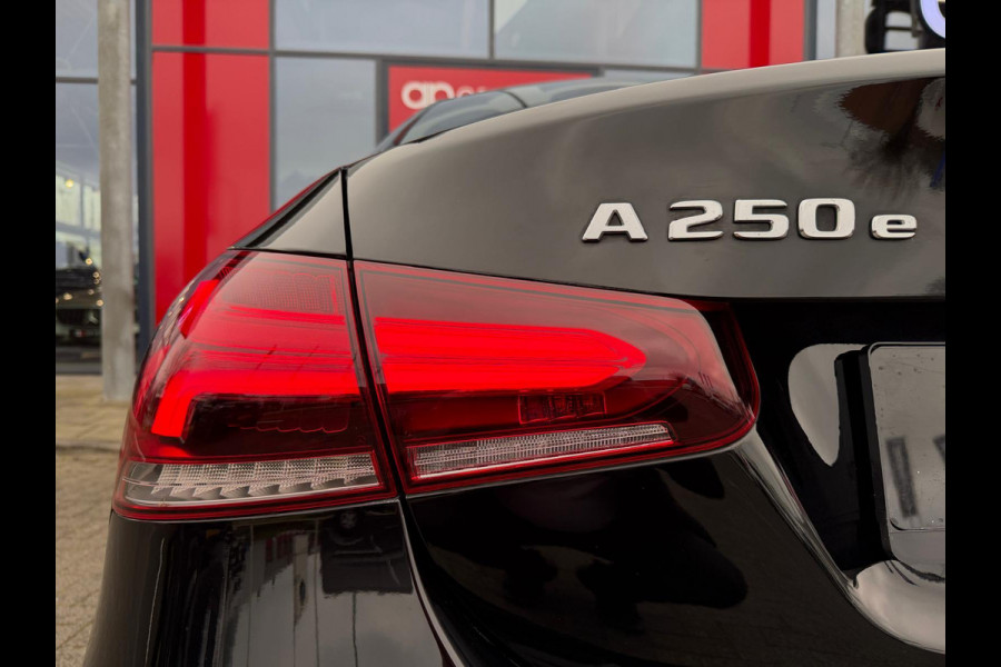 Mercedes-Benz A-Klasse 250 e Business Solution AMG Limited