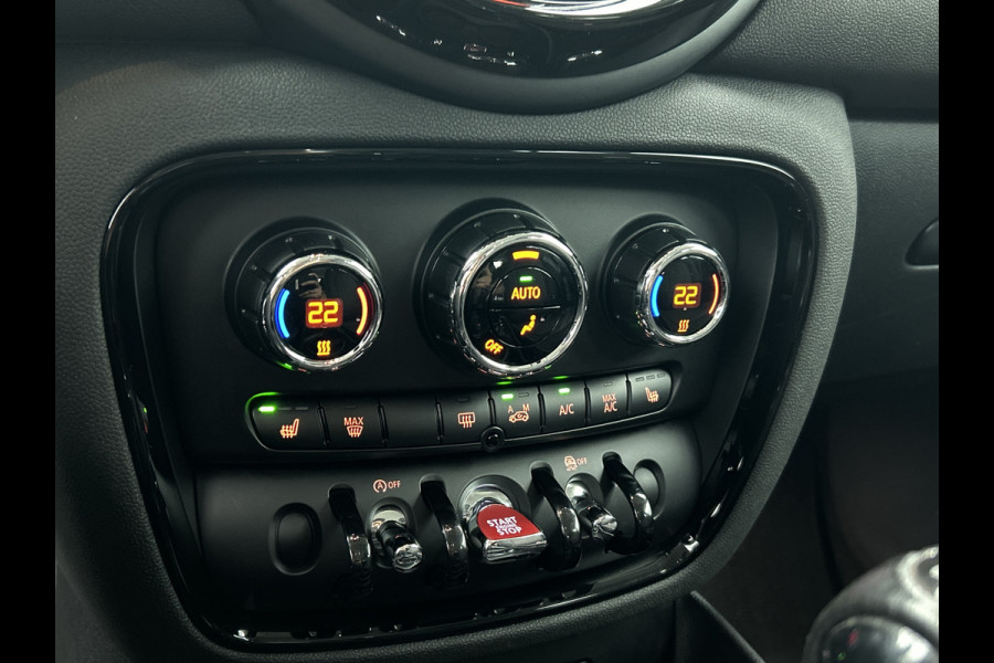 MINI Clubman 2.0D 150PK Cooper Business Edition / Airco-ecc./ Stoelverwarming / Navigatie / Trekhaak / Dab / Pdc. A / Radio multimedia / Apk 04-2026