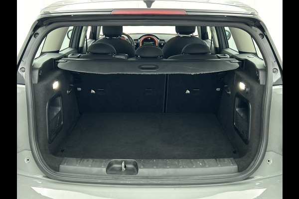 MINI Clubman 2.0D 150PK Cooper Business Edition / Airco-ecc./ Stoelverwarming / Navigatie / Trekhaak / Dab / Pdc. A / Radio multimedia / Apk 04-2026