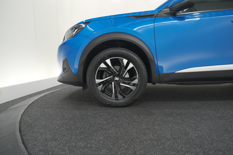 Peugeot 2008 PureTech 130 Allure | Trekhaak | Camera | Stoelverwarming | Adaptieve Cruise Control