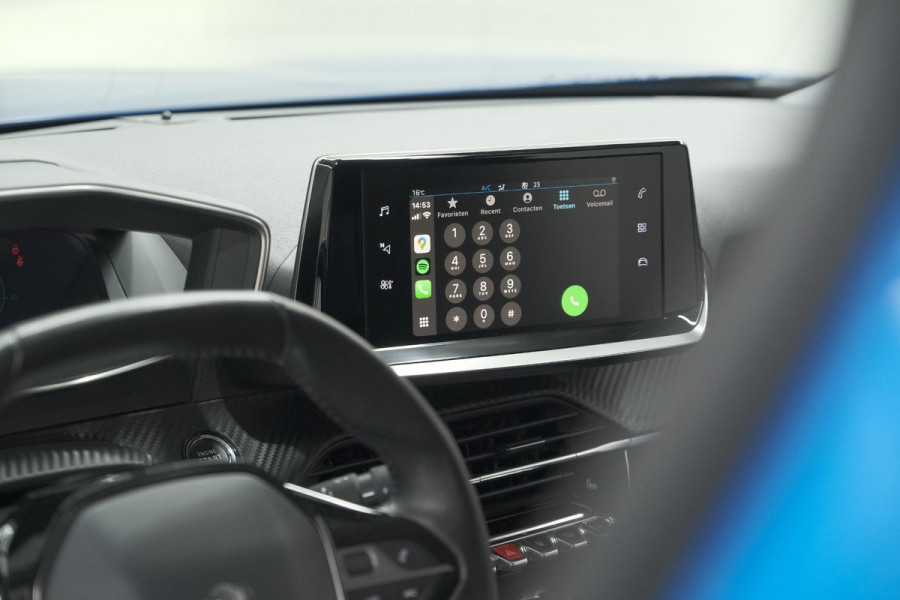 Peugeot 2008 PureTech 130 Allure | Trekhaak | Camera | Stoelverwarming | Adaptieve Cruise Control