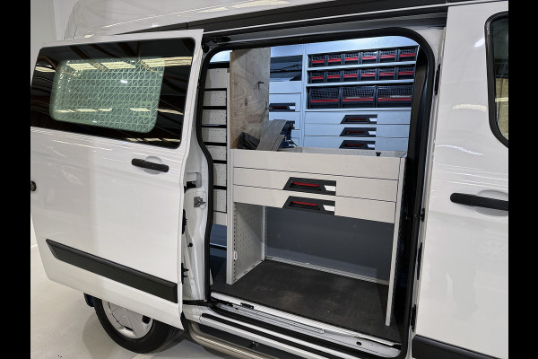 Ford Transit Custom 340 2.0 TDCI Euro6 131PK H2 Trend 3Pers. *ideaal voor Camper*/ Navigatie / Pdc./ Airco / Safety&Comfort pack / Driver assist  / Stoelverwarming / Apk 11-2026