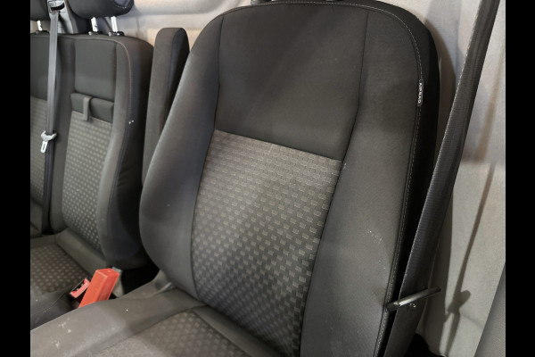Ford Transit Custom 340 2.0 TDCI Euro6 Automaat 131PK H2 Trend 3Pers. *ideaal voor Camper* Navigatie / Pdc./ Airco / Safety&Comfort pack / Driver assist  / Stoelverwarming / / Apk 12-2026