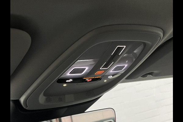 Volvo S60 2.0 T8 AWD Ultimate Dark Massage | Open dak | Bowers & Wilkins | Adapt. cruise | Stoelventilatie /-verwarming | Head-up | *455 PK*