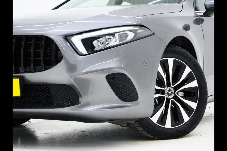 Mercedes-Benz A-Klasse 250 e Panamericana | Panoramadak | Widescreen | Camera | Leder | Zwarte Hemel | Cruise | DAB