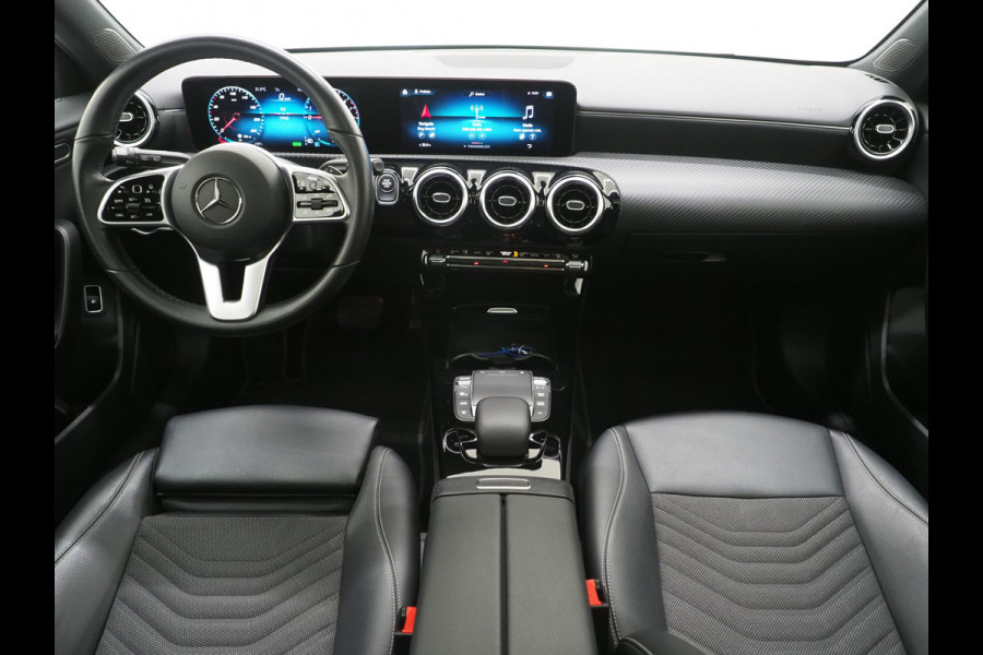 Mercedes-Benz A-Klasse 250 e Panamericana | Panoramadak | Widescreen | Camera | Leder | Zwarte Hemel | Cruise | DAB