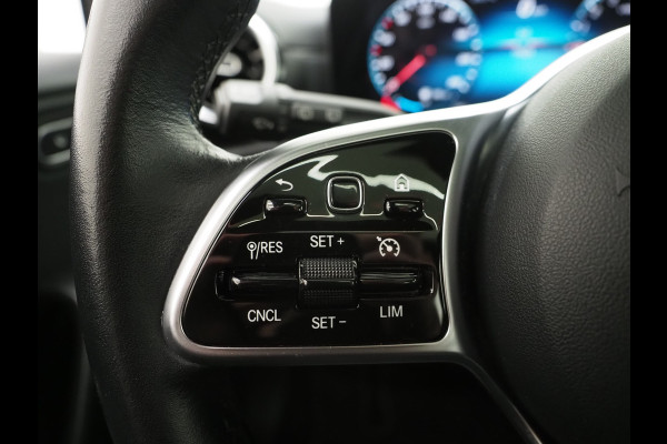 Mercedes-Benz A-Klasse 250 e Panamericana | Panoramadak | Widescreen | Camera | Leder | Zwarte Hemel | Cruise | DAB