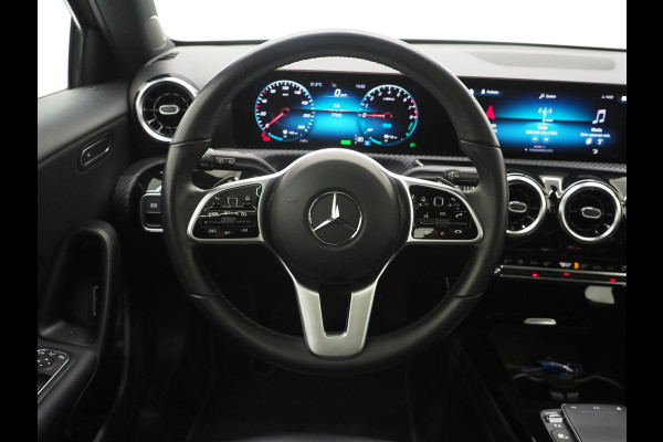 Mercedes-Benz A-Klasse 250 e Panamericana | Panoramadak | Widescreen | Camera | Leder | Zwarte Hemel | Cruise | DAB