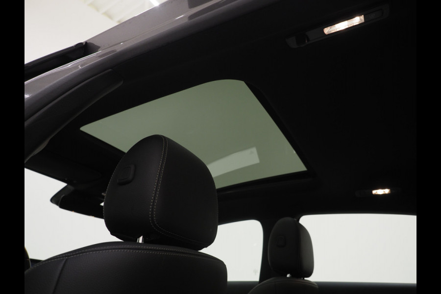 Mercedes-Benz A-Klasse 250 e Panamericana | Panoramadak | Widescreen | Camera | Leder | Zwarte Hemel | Cruise | DAB