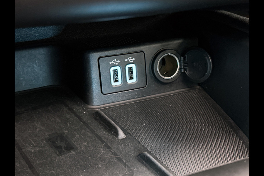 Ford FOCUS Wagon 1.5D ST Line X Business / Panoramadak / Pdc+camera / Cruis adaptief /Stuur-Stoelverwarming / B&O audio / Parking-Technology-Winter Pack / Apk 04-2026