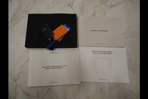 Volvo XC40 1.5 T5 Recharge R-Design | Panoramadak | Trekhaak | Pilot Assist | Leder | 360 | Keyless