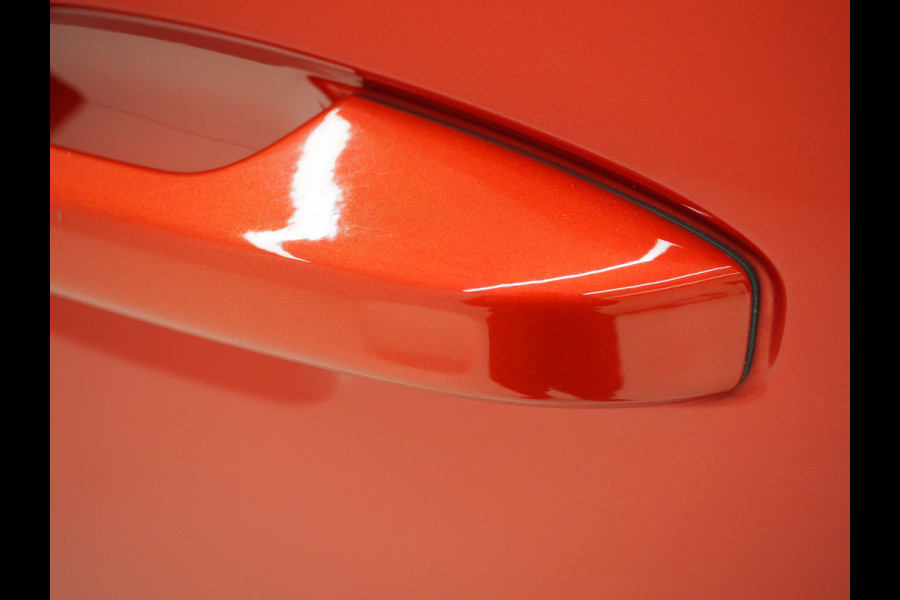 Volvo XC40 1.5 T5 Recharge R-Design | Panoramadak | Trekhaak | Pilot Assist | Leder | 360 | Keyless