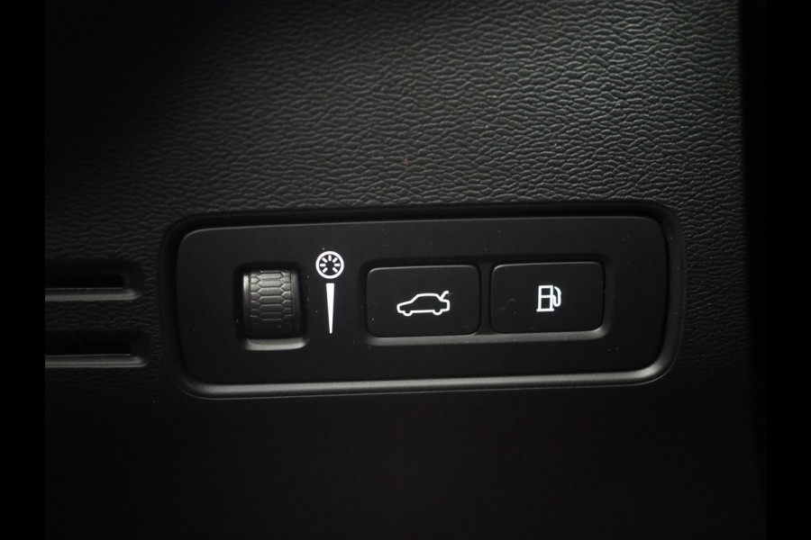 Volvo XC40 1.5 T5 Recharge R-Design | Panoramadak | Trekhaak | Pilot Assist | Leder | 360 | Keyless