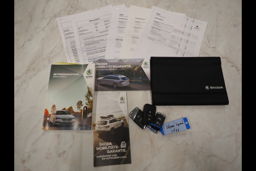 Škoda Superb Combi 1.4 TSI iV Laurin & Klement | Leder | Canton | Virtual | Camera | DAB | Memory | Adaptive Cruise