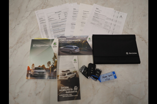 Škoda Superb Combi 1.4 TSI iV Laurin & Klement | Leder | Canton | Virtual | Camera | DAB | Memory | Adaptive Cruise