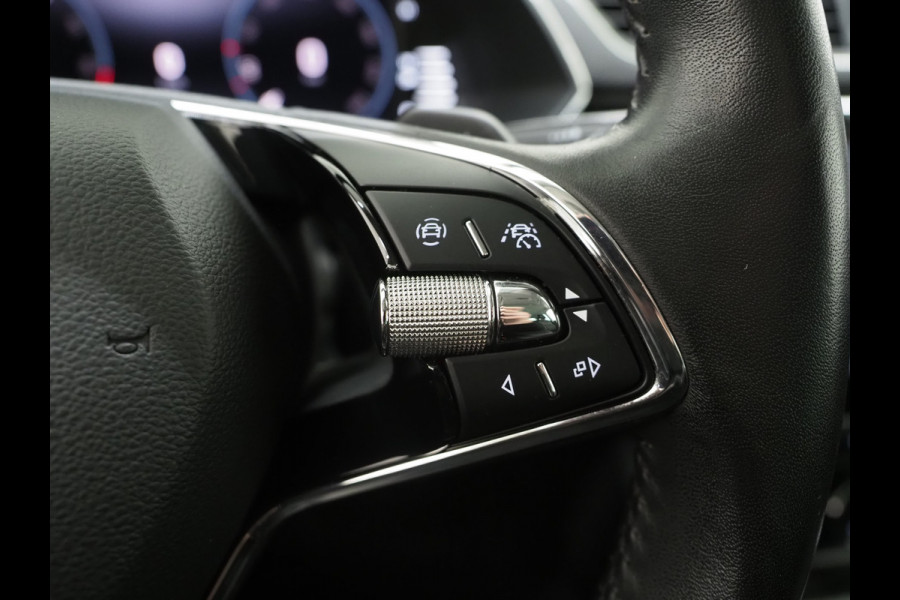 Škoda Superb Combi 1.4 TSI iV Laurin & Klement | Leder | Canton | Virtual | Camera | DAB | Memory | Adaptive Cruise