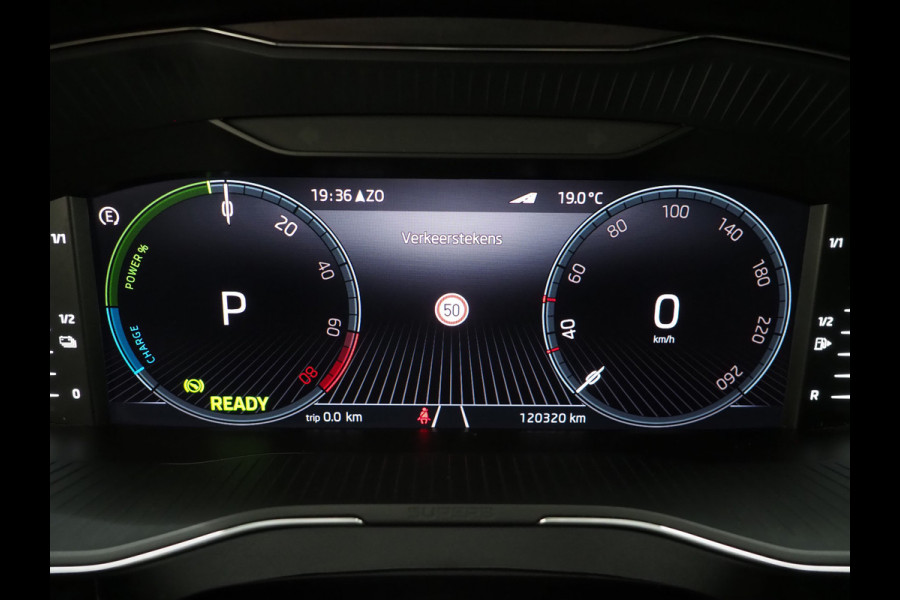 Škoda Superb Combi 1.4 TSI iV Laurin & Klement | Leder | Canton | Virtual | Camera | DAB | Memory | Adaptive Cruise