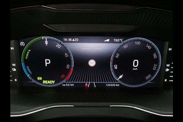 Škoda Superb Combi 1.4 TSI iV Laurin & Klement | Leder | Canton | Virtual | Camera | DAB | Memory | Adaptive Cruise