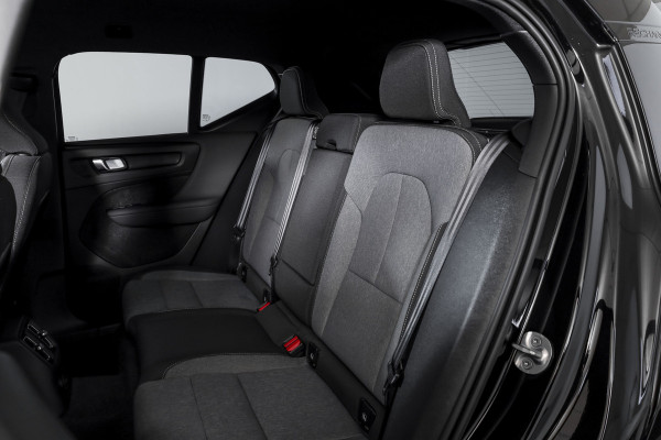 Volvo XC40 1.5 T4 Plug-in hybrid Plus Dark | Dig. Cockpit | Adapt. Cruise | Harman/Kardon | Elek. Stoelen | Stoel-+Stuurverw. | PDC | Camera | NAV+App. Connect | ECC | LM 19" | 2151