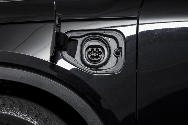 Volvo XC40 1.5 T4 Plug-in hybrid Plus Dark | Dig. Cockpit | Adapt. Cruise | Harman/Kardon | Elek. Stoelen | Stoel-+Stuurverw. | PDC | Camera | NAV+App. Connect | ECC | LM 19" | 2151