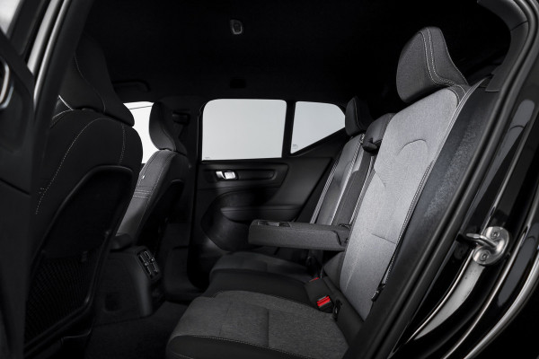 Volvo XC40 1.5 T4 Plug-in hybrid Plus Dark | Dig. Cockpit | Adapt. Cruise | Harman/Kardon | Elek. Stoelen | Stoel-+Stuurverw. | PDC | Camera | NAV+App. Connect | ECC | LM 19" | 2151