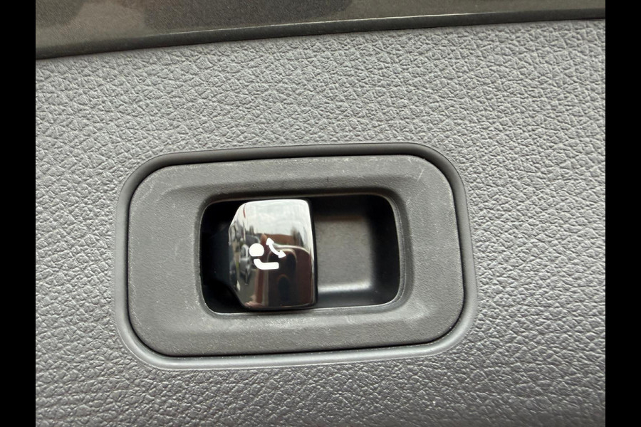 Mercedes-Benz GLC 300e 4MATIC AMG Line