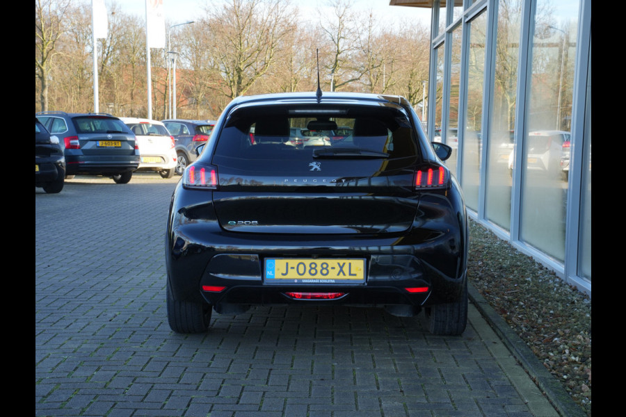 Peugeot e-208 EV Allure 50 kWh | Panodak | Camera | Navigatie | Stoelverwarming | Android/Apple Carplay