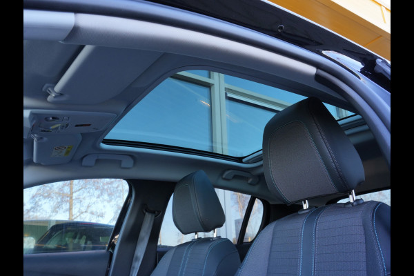 Peugeot e-208 EV Allure 50 kWh | Panodak | Camera | Navigatie | Stoelverwarming | Android/Apple Carplay
