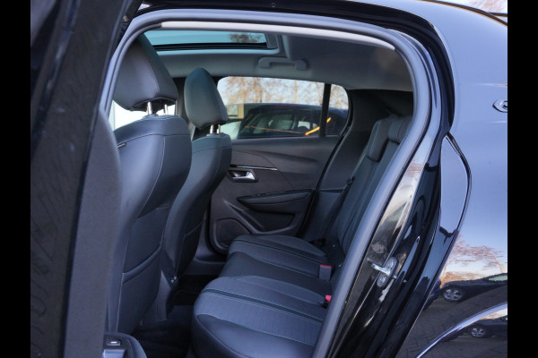 Peugeot e-208 EV Allure 50 kWh | Panodak | Camera | Navigatie | Stoelverwarming | Android/Apple Carplay