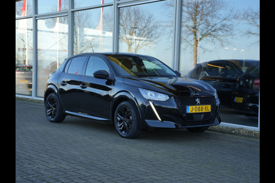 Peugeot e-208 EV Allure 50 kWh | Panodak | Camera | Navigatie | Stoelverwarming | Android/Apple Carplay