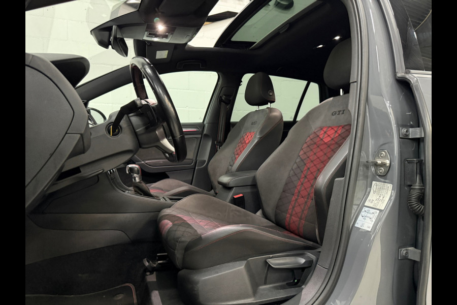 Volkswagen Golf 2.0 TSI GTI TCR Pano*Akrapovic*Cam