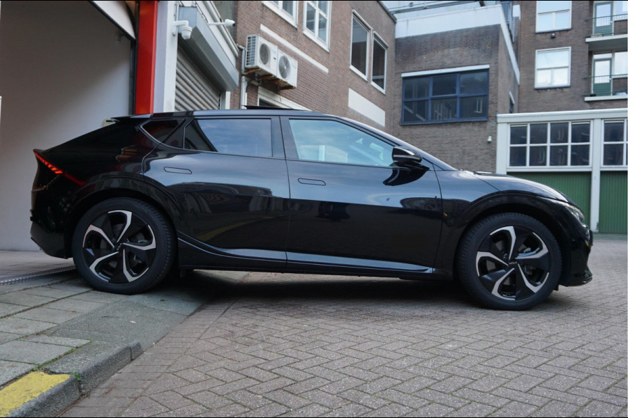 Kia Ev6 GT-Line 77.4 kWh | BTW | Panoramadak | 20inch | Leer | Adaptive + Lane | 4x stoelverwarming + stuurverwarming | Stoelventilatie | MATRIX | Appl Carplay |