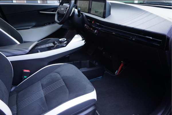 Kia Ev6 GT-Line 77.4 kWh | BTW | Panoramadak | 20inch | Leer | Adaptive + Lane | 4x stoelverwarming + stuurverwarming | Stoelventilatie | MATRIX | Appl Carplay |