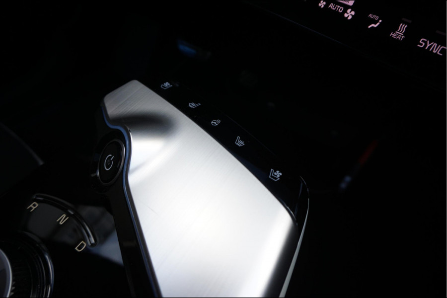 Kia Ev6 GT-Line 77.4 kWh | BTW | Panoramadak | 20inch | Leer | Adaptive + Lane | 4x stoelverwarming + stuurverwarming | Stoelventilatie | MATRIX | Appl Carplay |