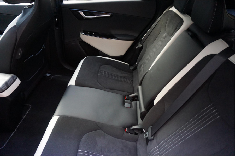 Kia Ev6 GT-Line 77.4 kWh | BTW | Panoramadak | 20inch | Leer | Adaptive + Lane | 4x stoelverwarming + stuurverwarming | Stoelventilatie | MATRIX | Appl Carplay |