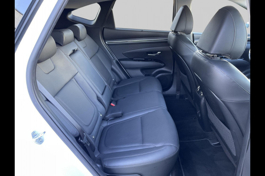 Hyundai Tucson 1.6 T-GDI PHEV Premium Sky 4WD | Glazen schuifkanteldak | Navigatie | Leder