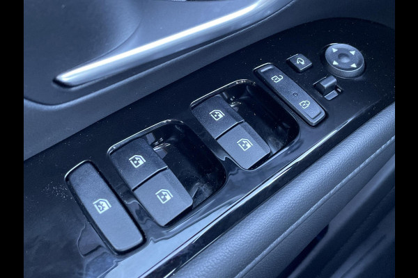 Hyundai Tucson 1.6 T-GDI PHEV Premium Sky 4WD | Glazen schuifkanteldak | Navigatie | Leder