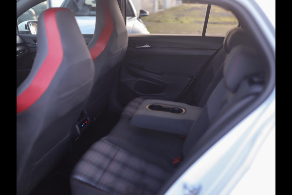 Volkswagen Golf 2.0 TSI GTI IQ-Light | Camera | Stuur/Stoelverw. | ACC