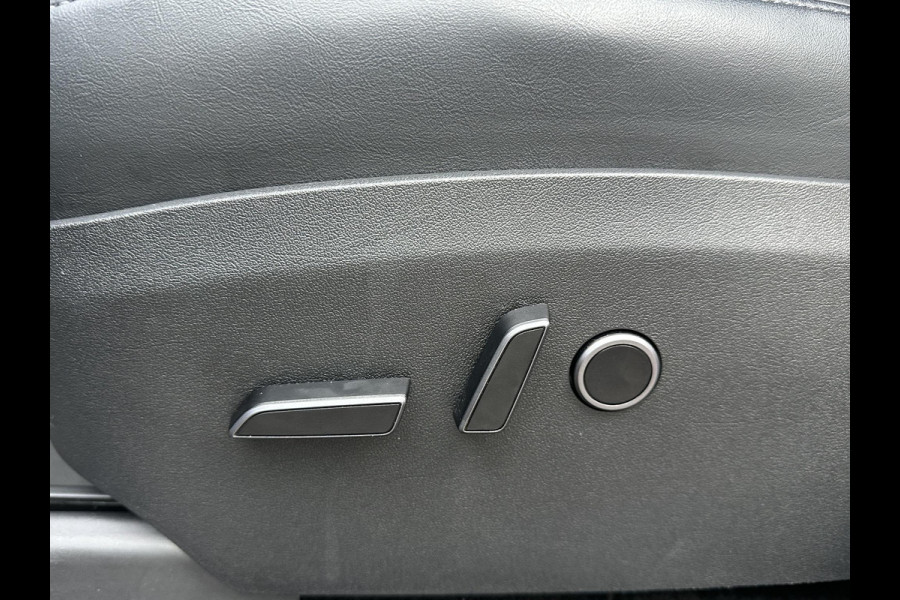 Tesla Model Y Long Range AWD 75 kWh VAN: €40.900,- VOOR: €38.770,- UW EINDEJAARSVOORDEEL: €2.130,- | AFN. TREKHAAK| RIJKLAARPRIJS INCL. TESLA GARANTIE t/m 08-2027/80.000km accu en aandrijflijn t/m 08-2031/192.000km|  20 INCH!| AUTOPILOT|