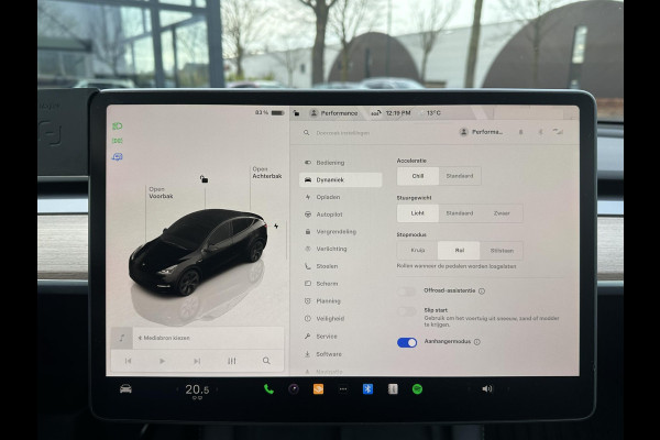 Tesla Model Y Long Range AWD 75 kWh VAN: €40.900,- VOOR: €38.770,- UW EINDEJAARSVOORDEEL: €2.130,- | AFN. TREKHAAK| RIJKLAARPRIJS INCL. TESLA GARANTIE t/m 08-2027/80.000km accu en aandrijflijn t/m 08-2031/192.000km|  20 INCH!| AUTOPILOT|