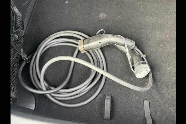 Nissan Leaf Acenta 40 kWh VAN: €15.900,- VOOR: €13.877,- UW EINDEJAARSVOORDEEL: €2.023| CAMERA| CARPLAY/ ANDROID AUTO|  RIJKLAARPRIJS INCL. 12 MND BOVAG GARANTIE|