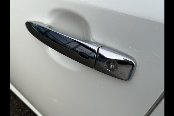 Nissan Leaf Acenta 40 kWh VAN: €15.900,- VOOR: €13.877,- UW EINDEJAARSVOORDEEL: €2.023| CAMERA| CARPLAY/ ANDROID AUTO|  RIJKLAARPRIJS INCL. 12 MND BOVAG GARANTIE|