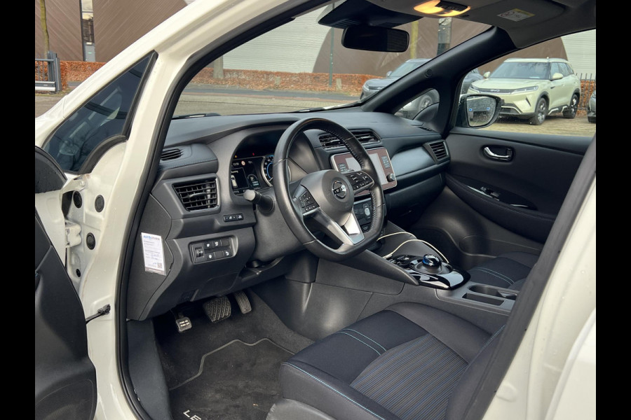 Nissan Leaf Acenta 40 kWh VAN: €15.900,- VOOR: €13.877,- UW EINDEJAARSVOORDEEL: €2.023| CAMERA| CARPLAY/ ANDROID AUTO|  RIJKLAARPRIJS INCL. 12 MND BOVAG GARANTIE|