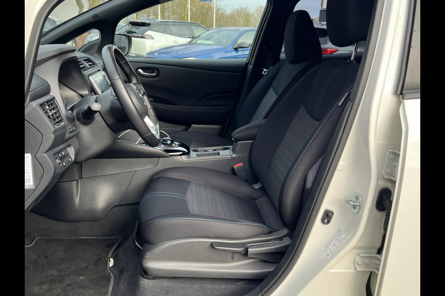 Nissan Leaf Acenta 40 kWh VAN: €15.900,- VOOR: €13.877,- UW EINDEJAARSVOORDEEL: €2.023| CAMERA| CARPLAY/ ANDROID AUTO|  RIJKLAARPRIJS INCL. 12 MND BOVAG GARANTIE|