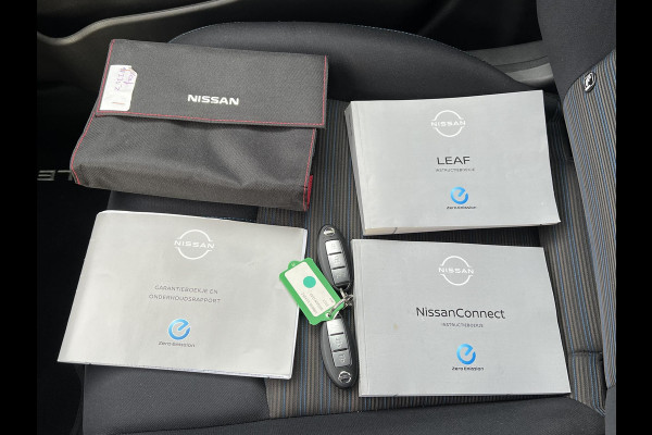 Nissan Leaf Acenta 40 kWh VAN: €15.900,- VOOR: €13.877,- UW EINDEJAARSVOORDEEL: €2.023| CAMERA| CARPLAY/ ANDROID AUTO|  RIJKLAARPRIJS INCL. 12 MND BOVAG GARANTIE|