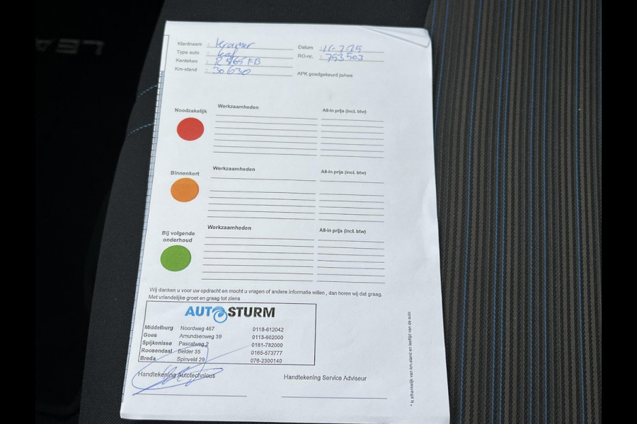 Nissan Leaf Acenta 40 kWh VAN: €15.900,- VOOR: €13.877,- UW EINDEJAARSVOORDEEL: €2.023| CAMERA| CARPLAY/ ANDROID AUTO|  RIJKLAARPRIJS INCL. 12 MND BOVAG GARANTIE|