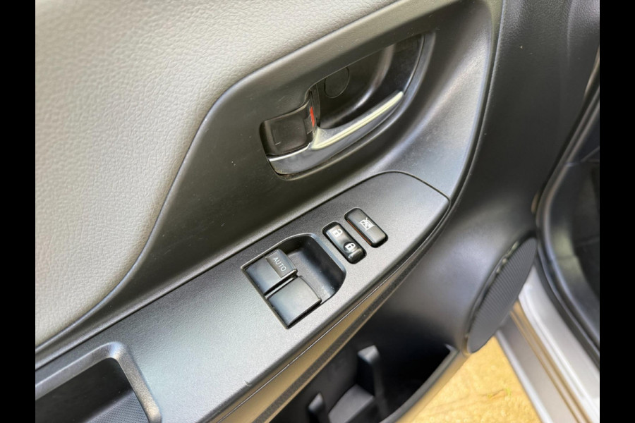 Toyota Yaris 1.0 VVT-i Aspiration Camera | 1ste eigenaar